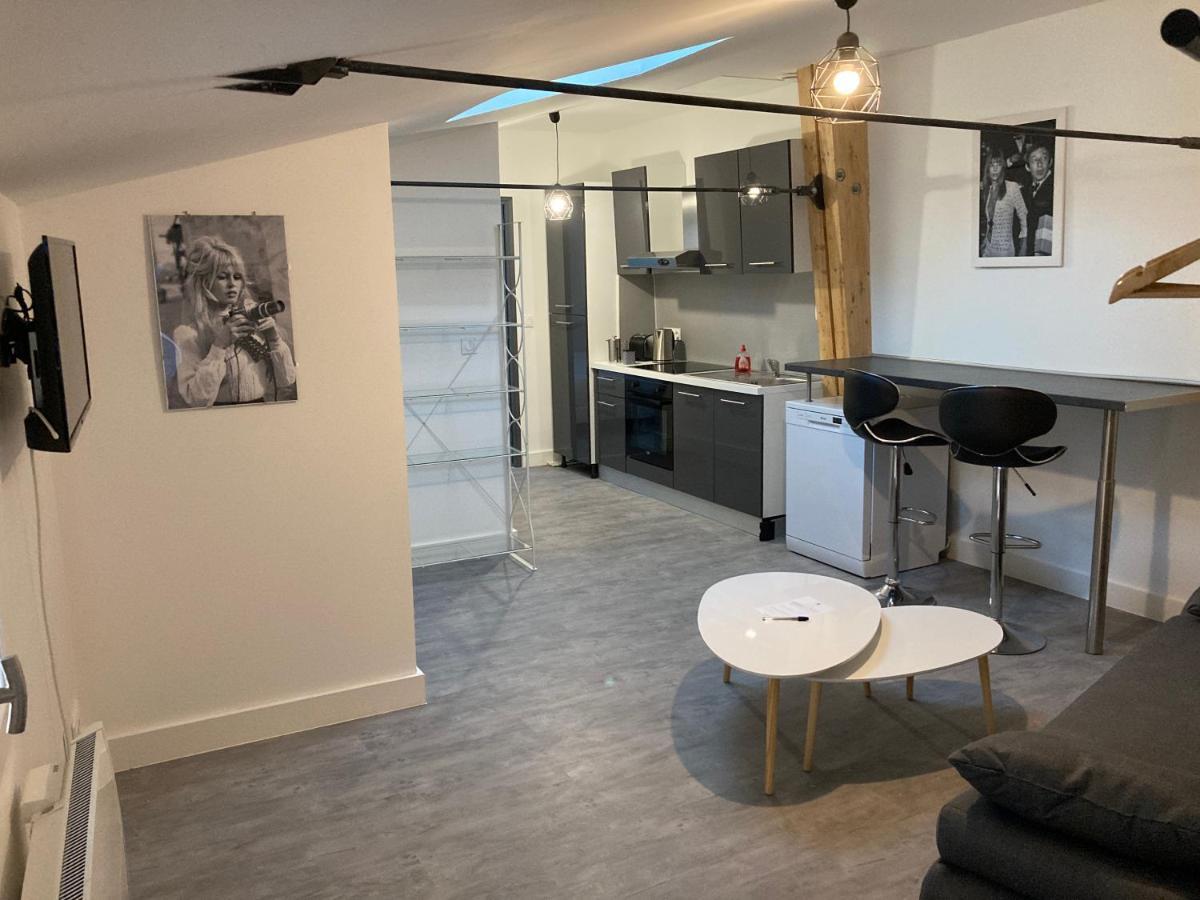 Le Celebrity Apartment Agen Exterior photo