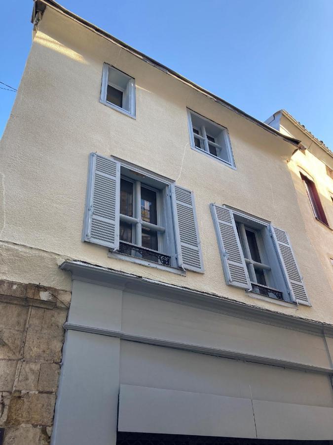 Le Celebrity Apartment Agen Exterior photo
